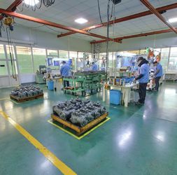 Guangzhou XinFeng Engineering Machinery Co., Ltd. ligne de production en usine